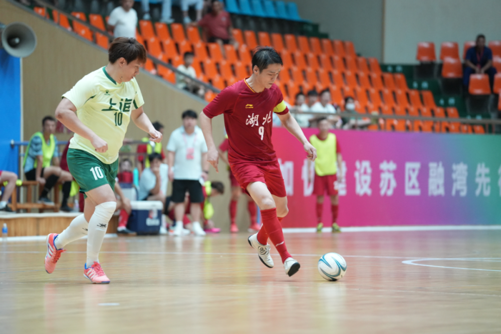 包含足球荣誉再添一笔，国内强队斩获洲际盛会胜利的词条