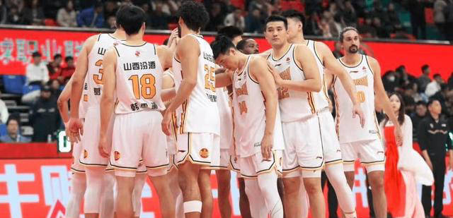 PG平台-篮球联赛季后赛开启，球队备战冲击总冠军