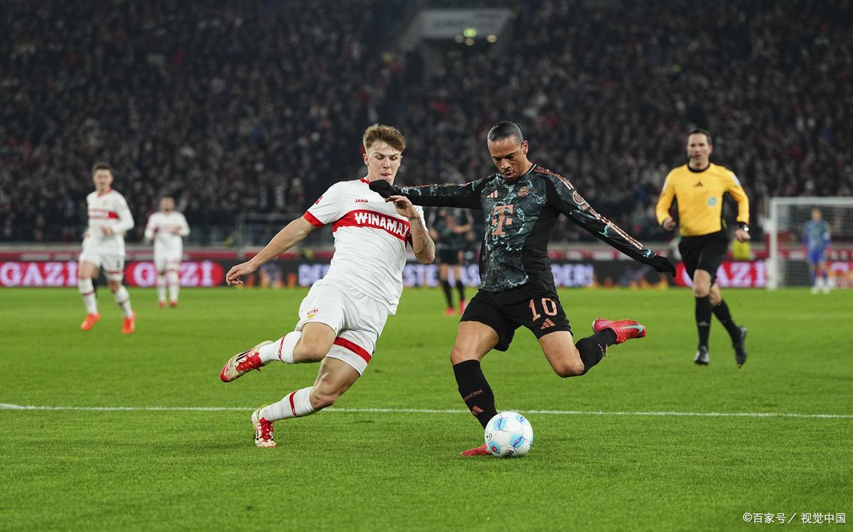 拜仁慕尼黑客场取得胜利保持领跑 拜仁慕尼黑客场取得胜利保持领跑