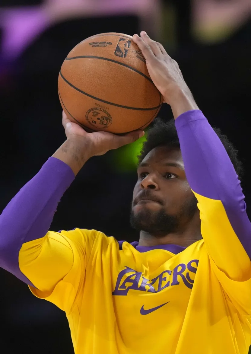 湖人后卫外线射手连得20+,率队逆转胜利的简单介绍 湖人后卫外线射手连得20+,率队逆转胜利的简单介绍