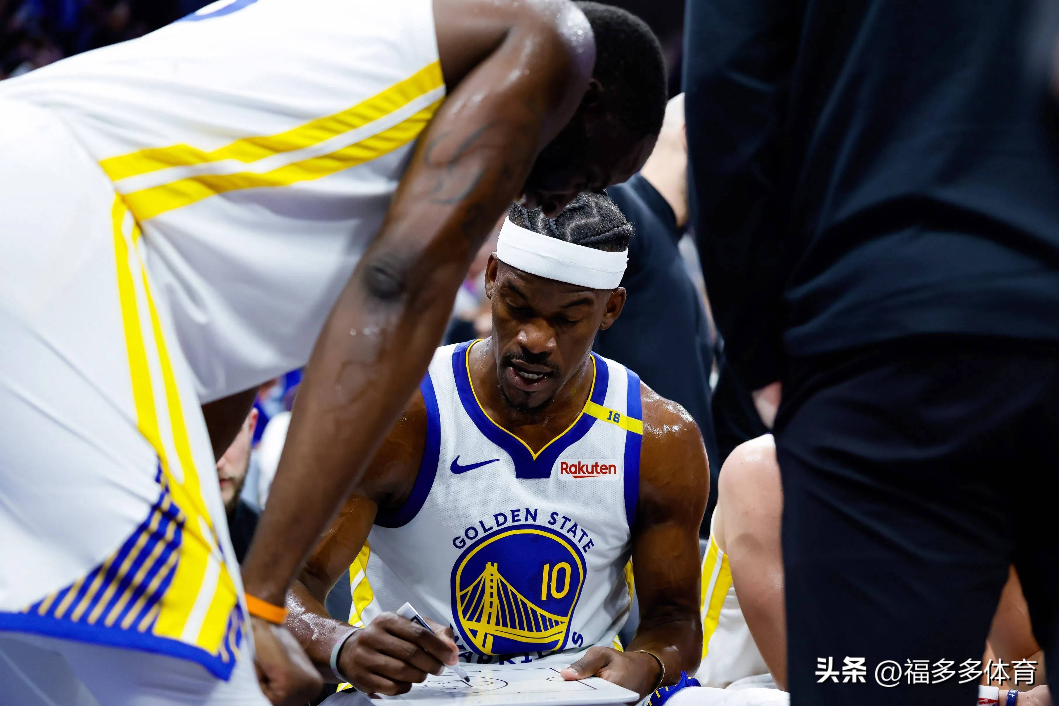 PG中国官网-独行侠主场大胜勇士系列赛1-1平局