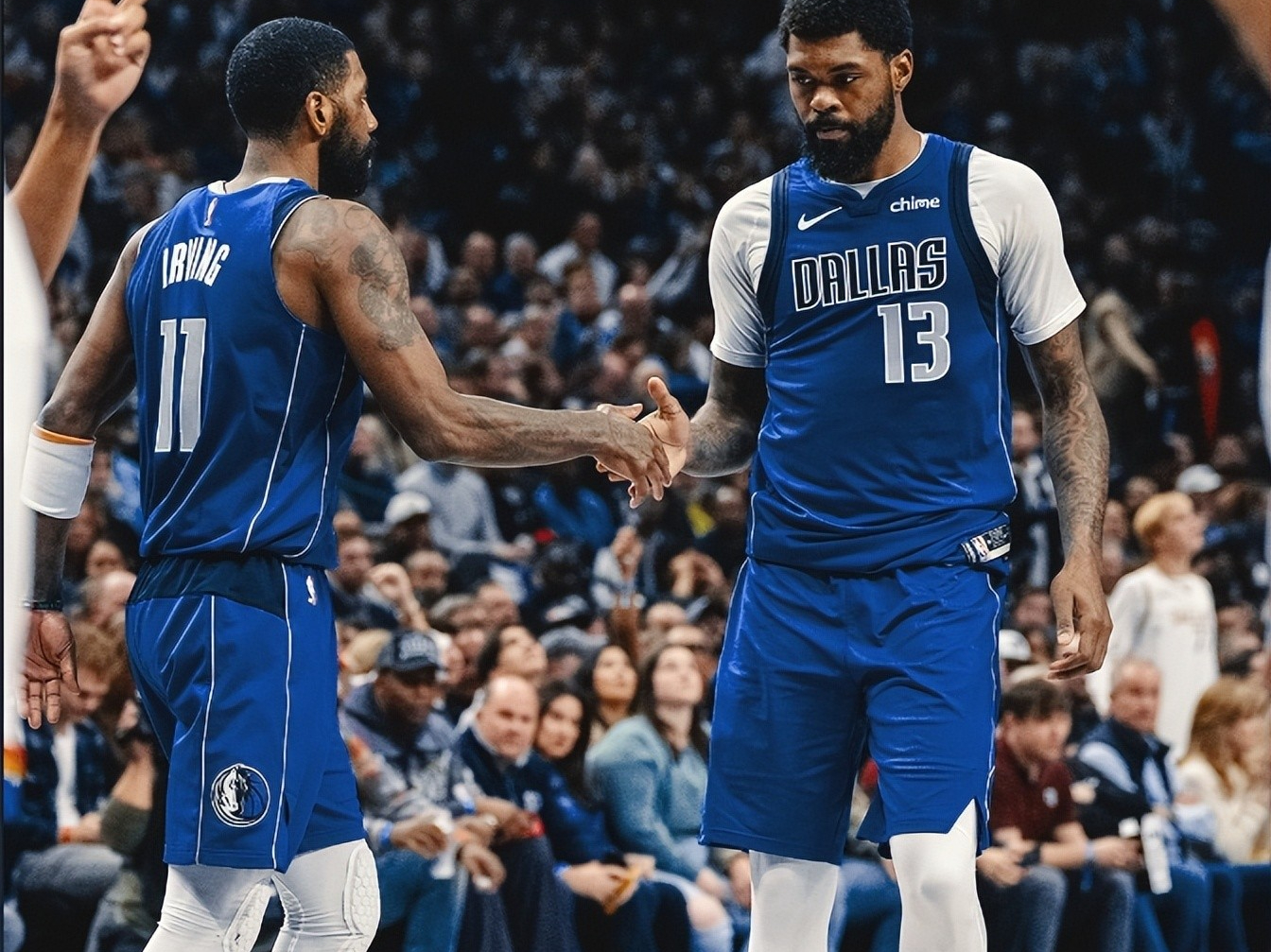 独行侠主场大胜勇士系列赛1-1平局