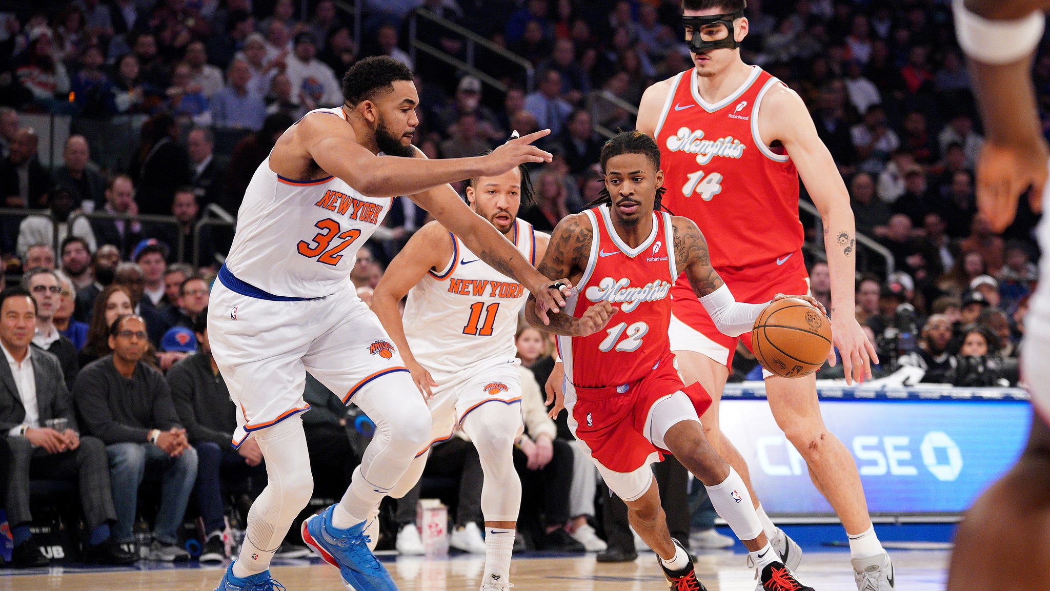 关于灰熊再胜活塞，系列赛领先-的信息