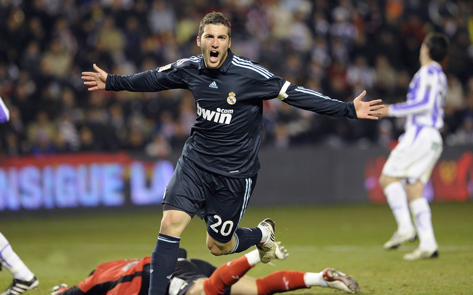 PG电子试玩-银箭破晓，迈凯伦的复兴宣言与维斯塔潘的独舞时刻