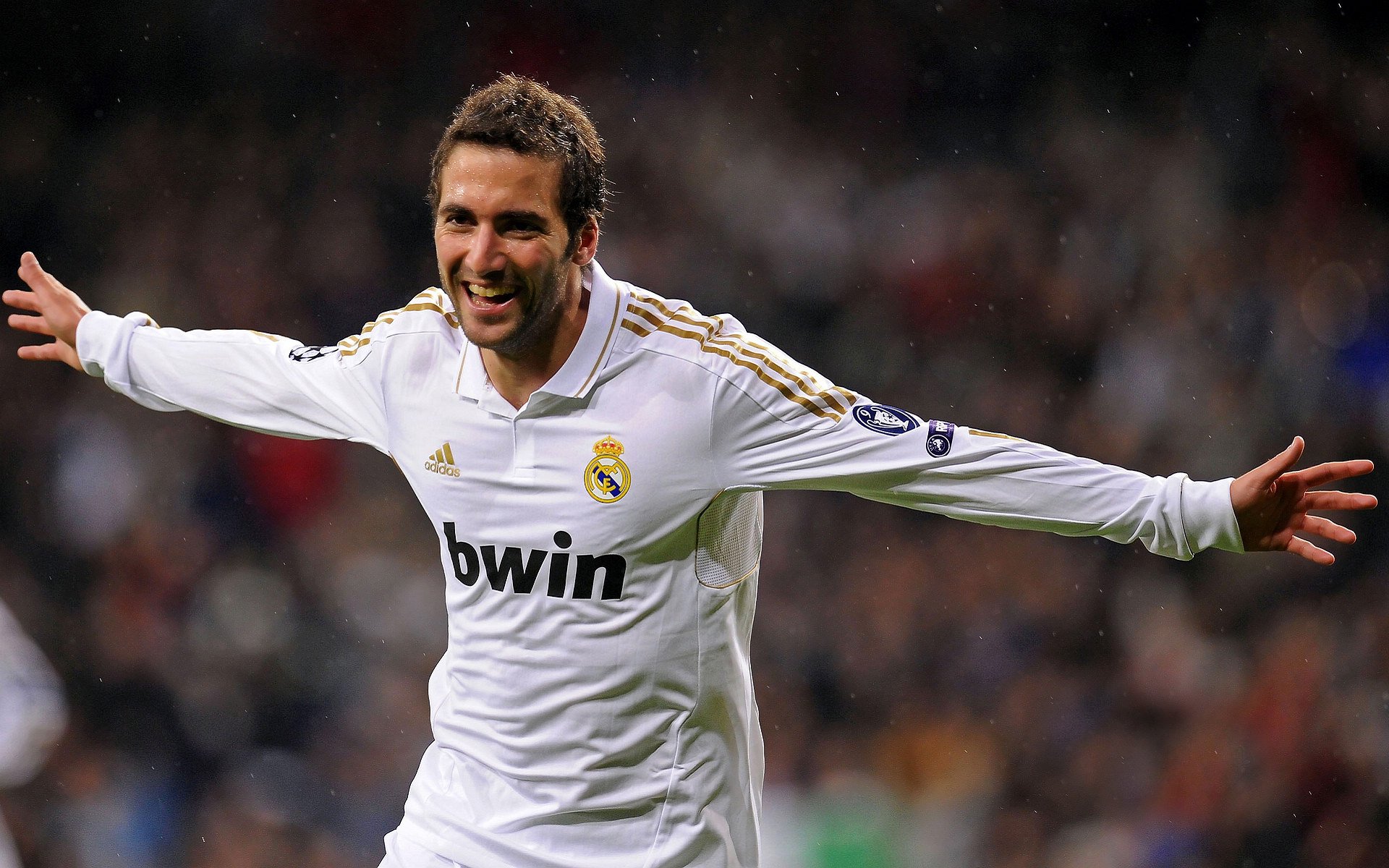 红色跃马的绝对统治，法拉利完胜梅赛德斯，诺里斯成唯一银色闪电